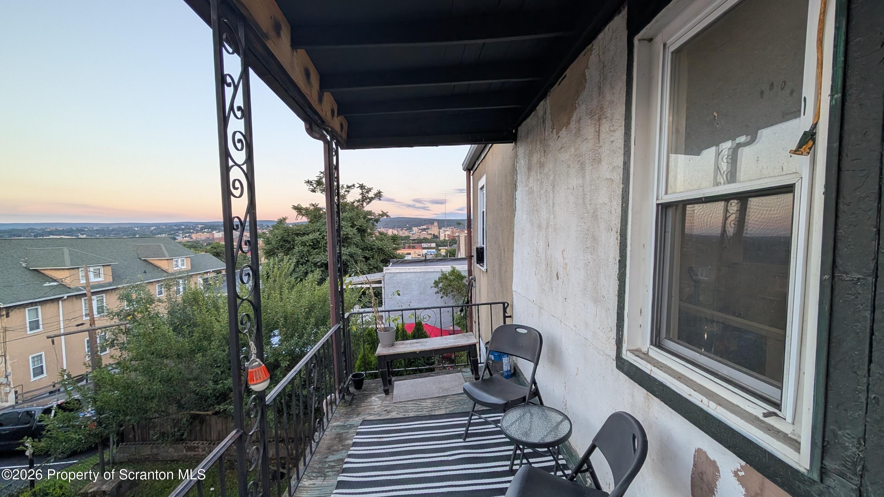 914 W Lackawanna Ave #6 – photo 3