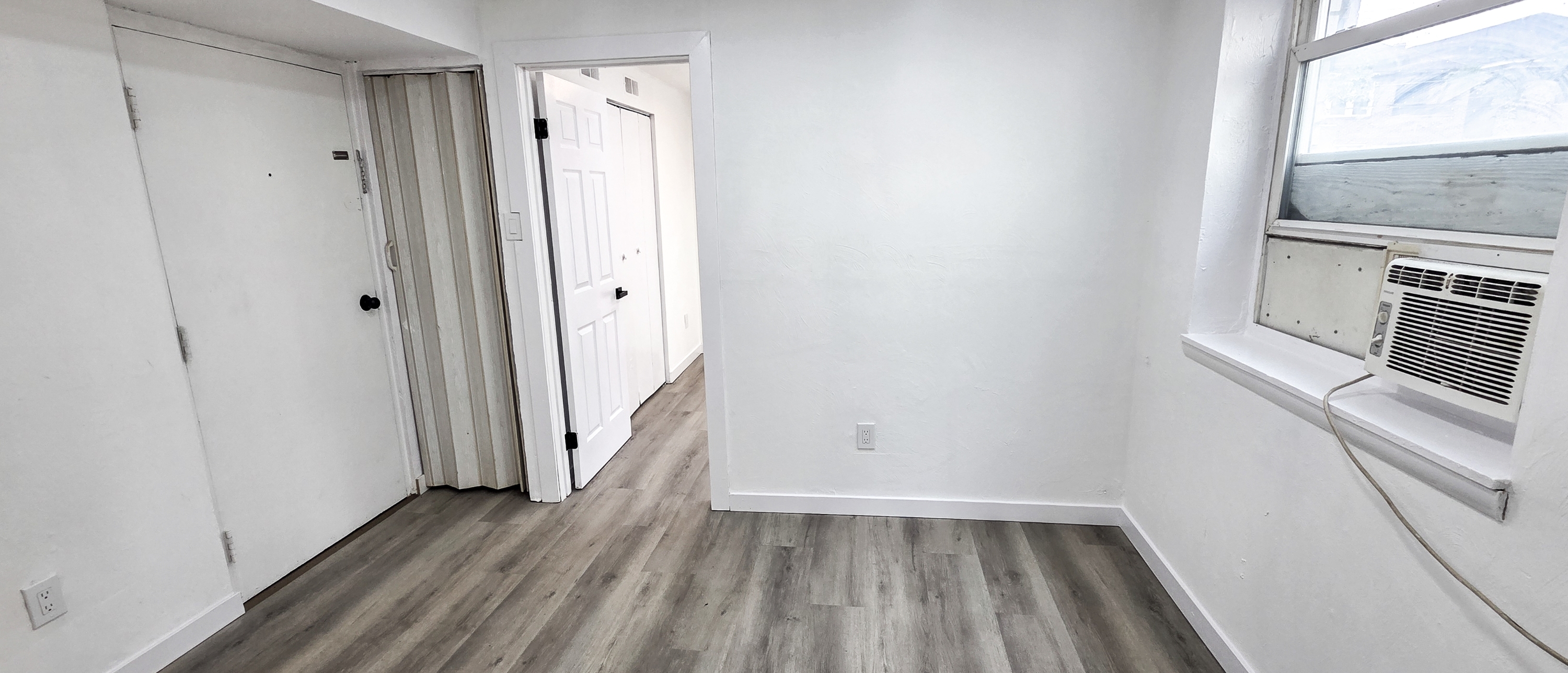 1023 Wallace Ave – photo 3