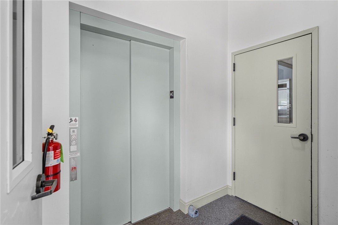 224 E State St – photo 4