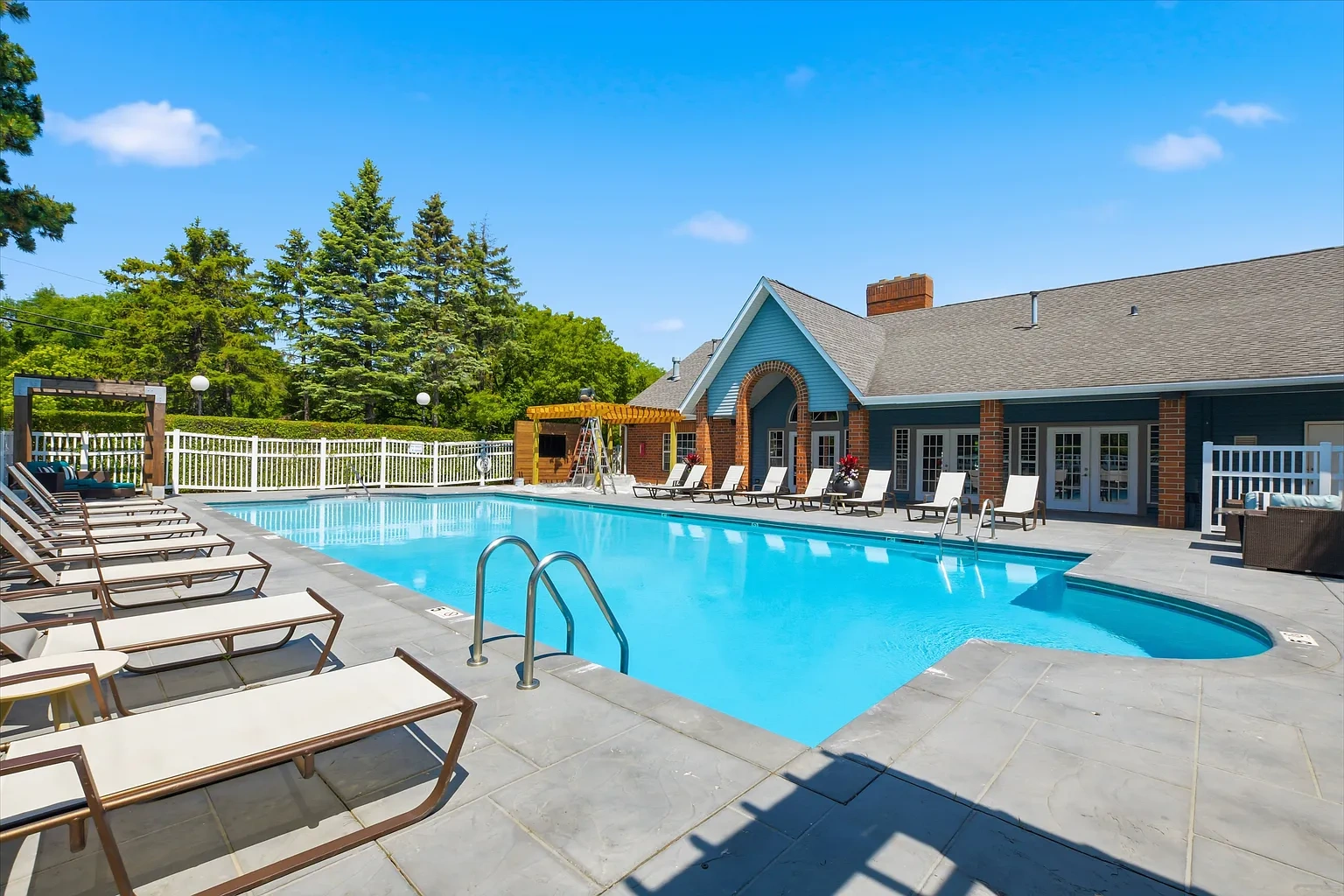 Forest Pointe Apartments – photo 3