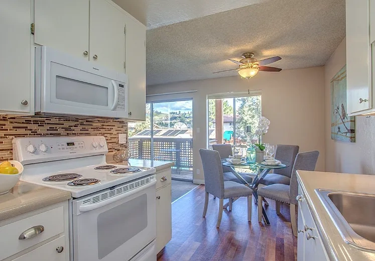 Alderwood Apartments – photo 1