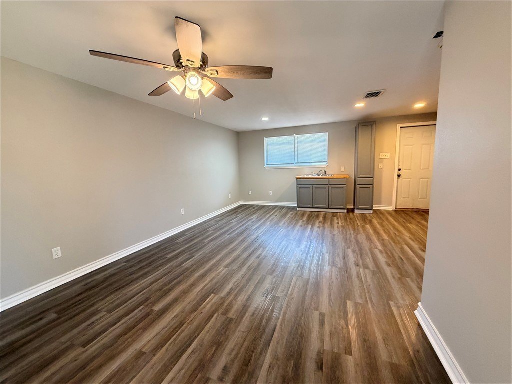 1018 Northcliff Dr – photo 5