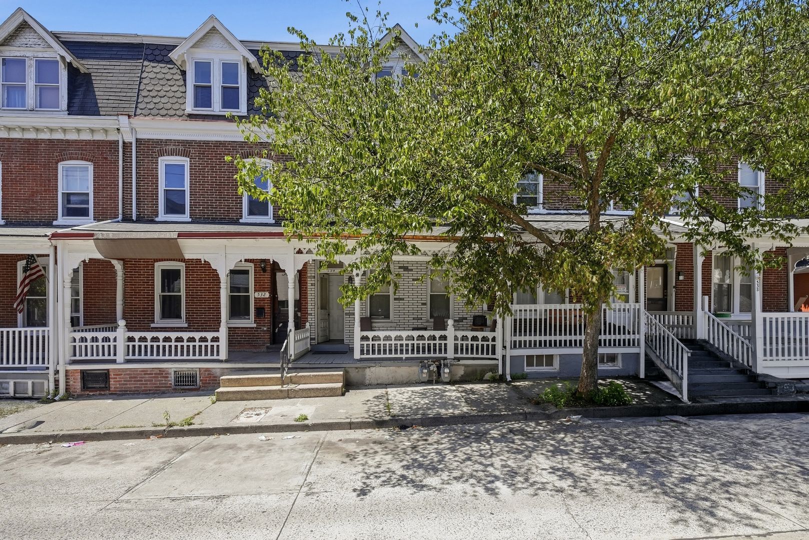 534 N Law St unit Unit 3 – photo 1