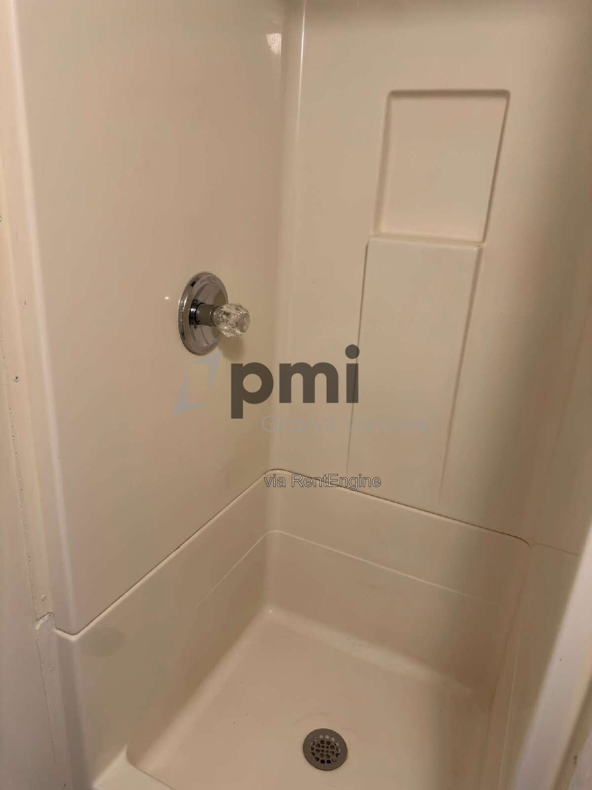 601 1/2 Monroe Ave unit 14 – photo 3
