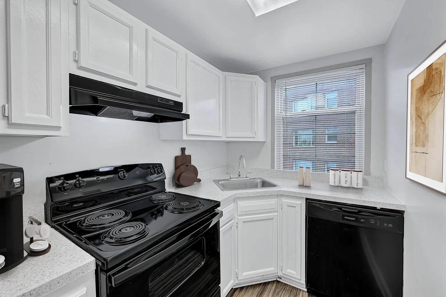 River Hill Apartments – photo 4