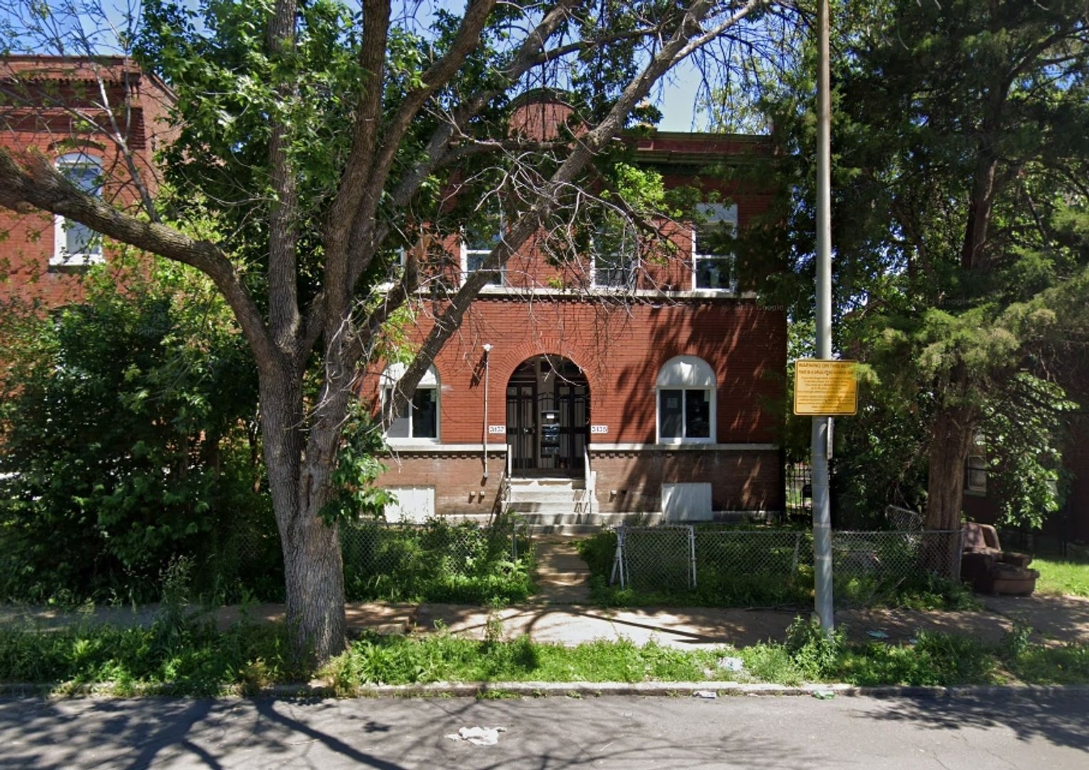 3135 Chippewa St unit 3135-1F – photo 1