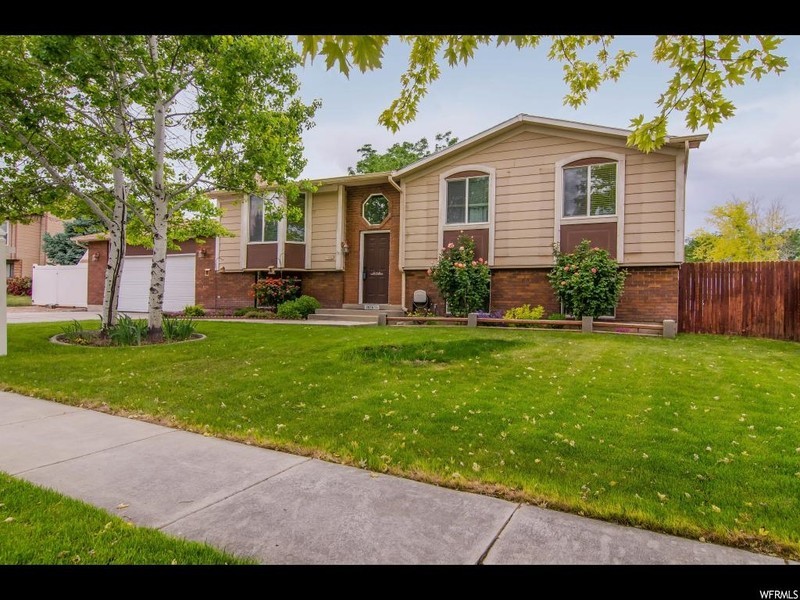 3916 W 7965 S – photo 1