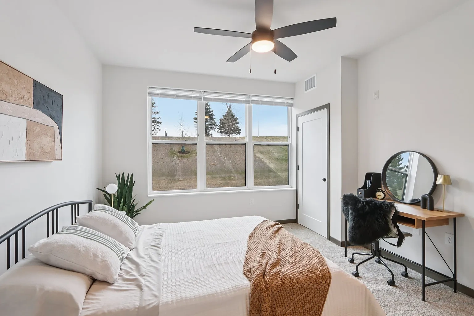 Residences at Deforest Yards – photo 1