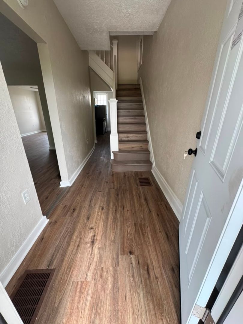1124 Race St – photo 2