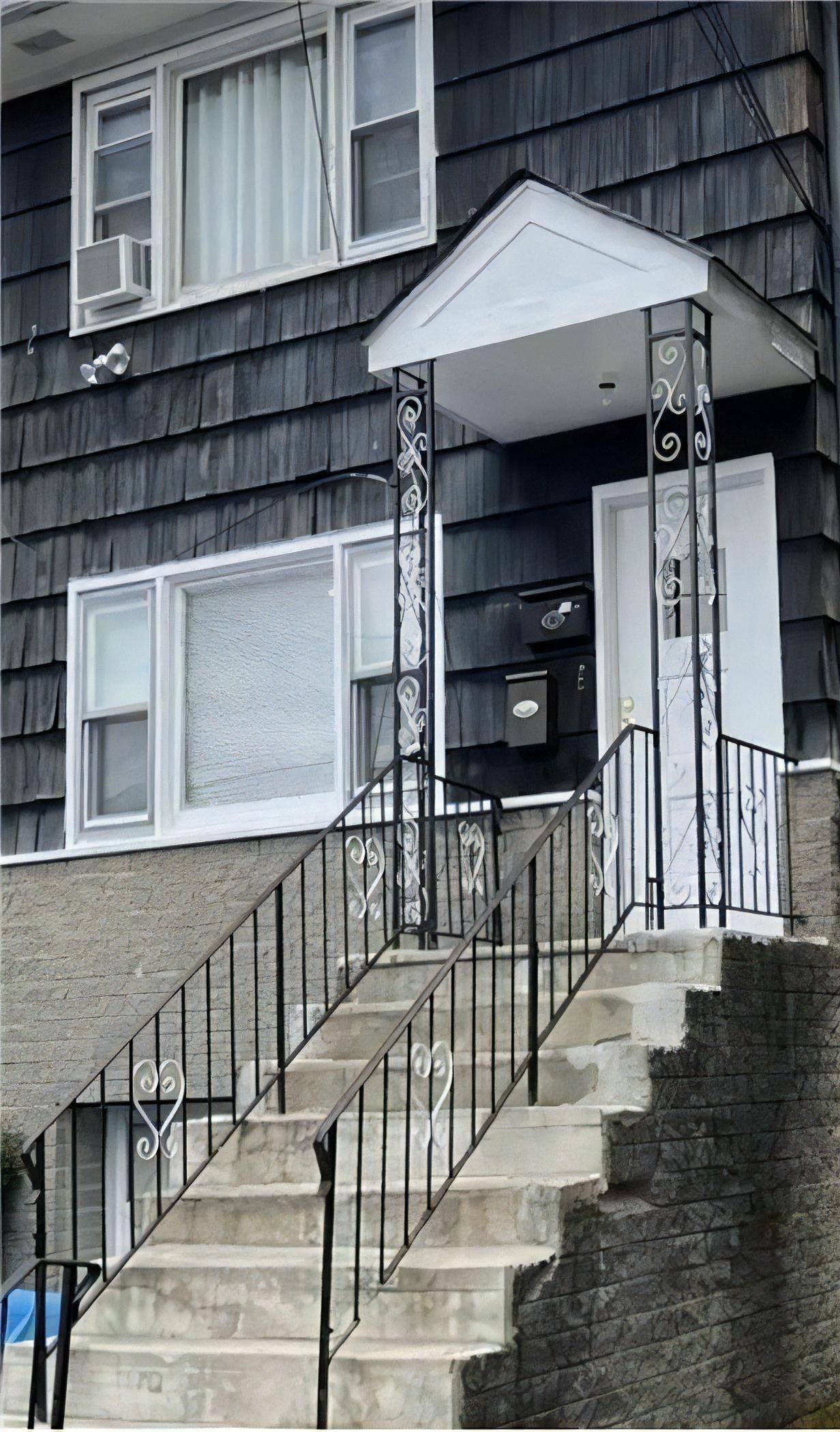 144 Telford St – photo 1