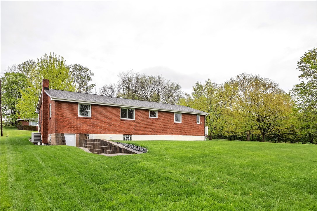 2412 Cathedral Dr – photo 4