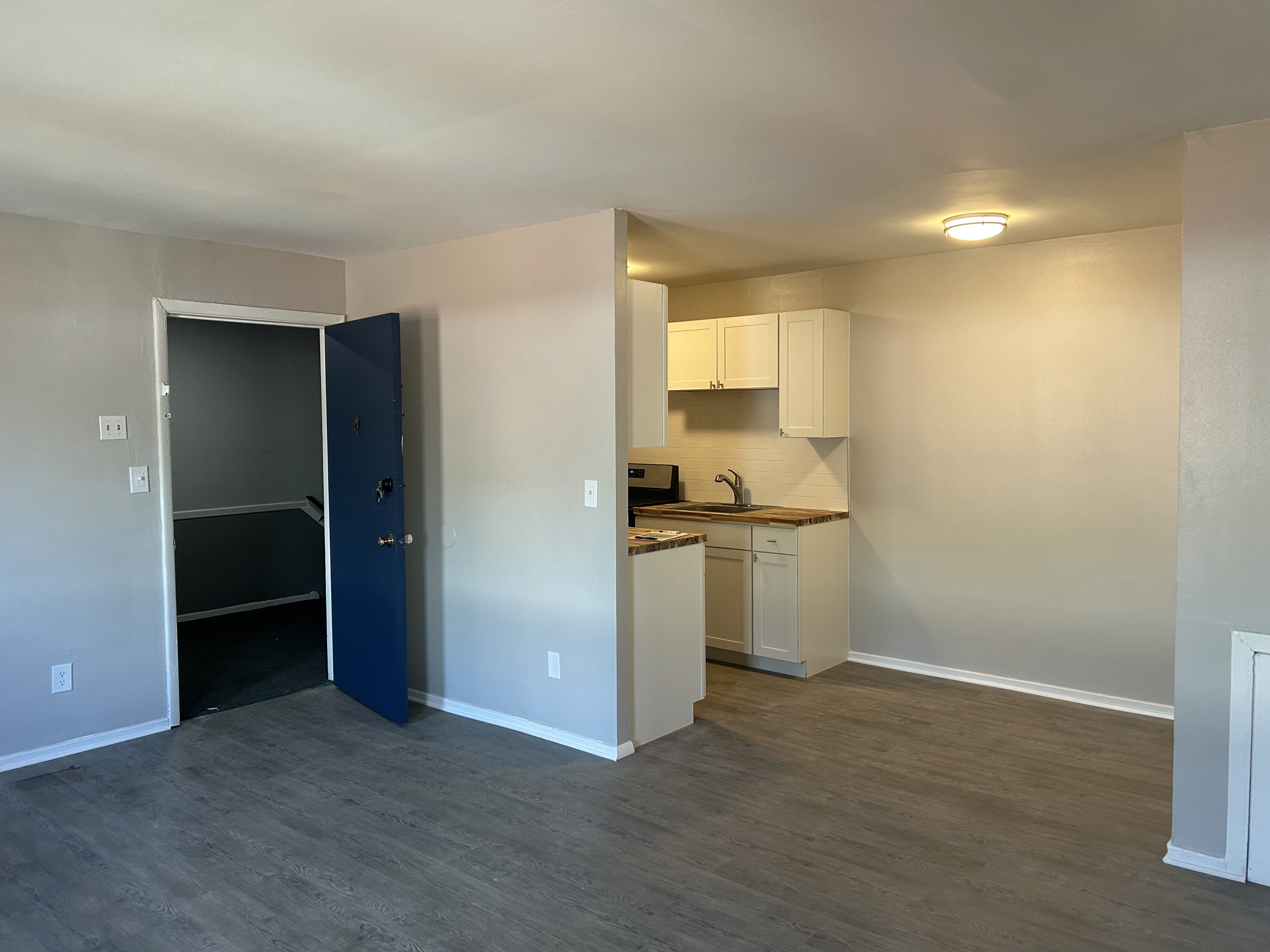5267 E 126th St unit 67-102 – photo 3