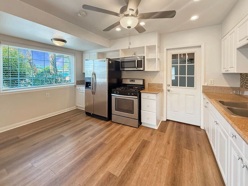 5927 Bark St – photo 2