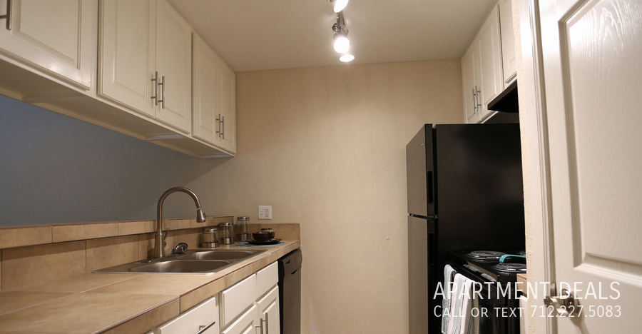 70 Northpoint Dr – photo 4