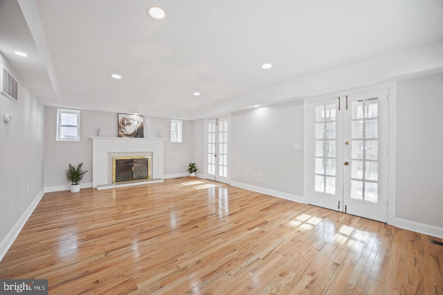 541 Church Rd – photo 5