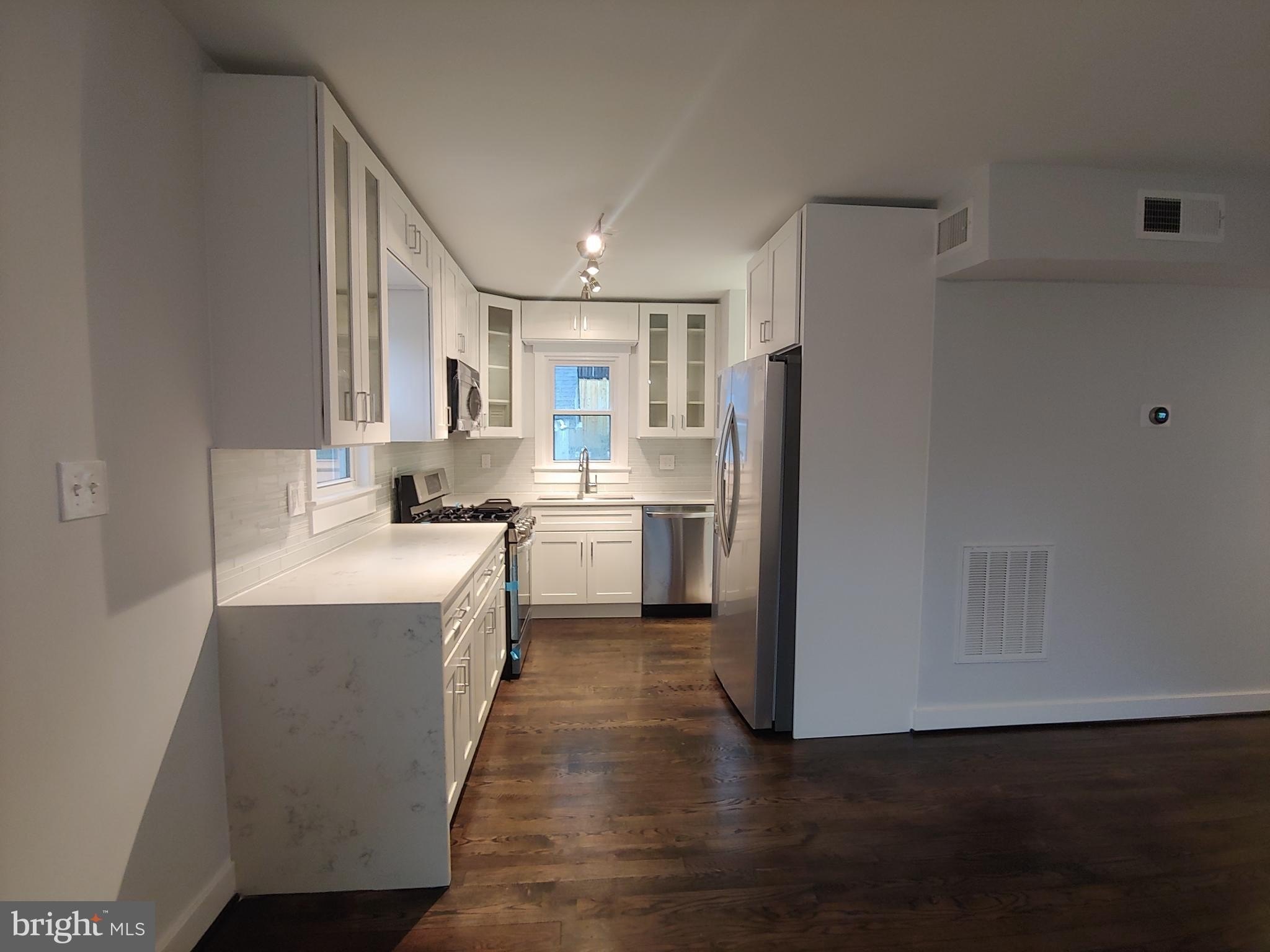 2510 Jamaica Dr – photo 4