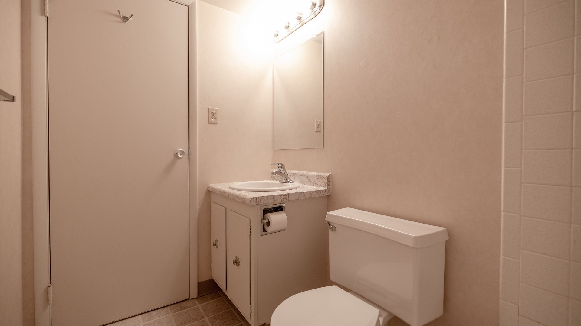 460 Washington Rd unit Unit 616 – photo 4