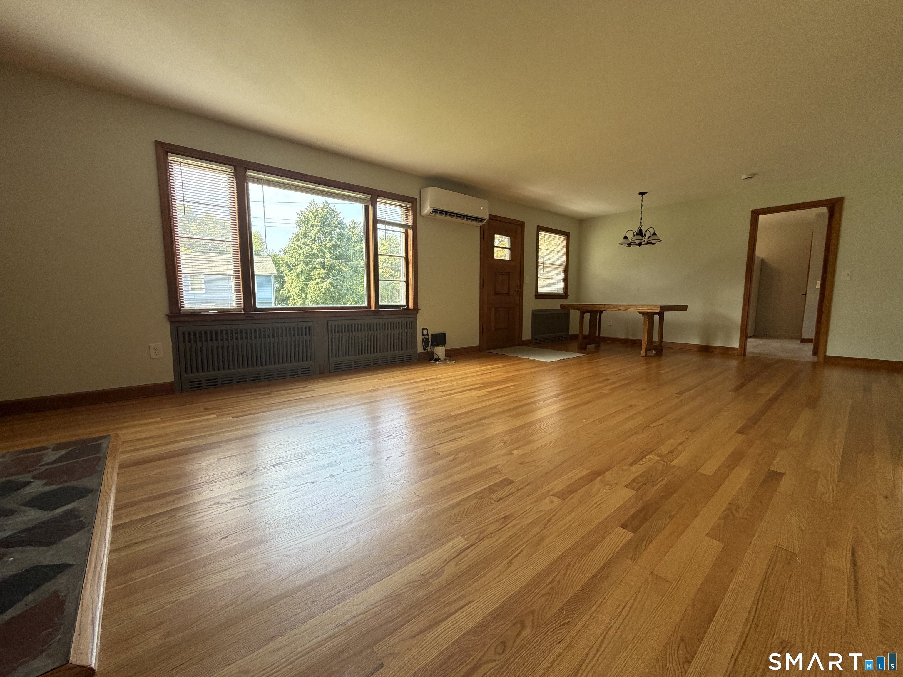 110 Collett St – photo 3