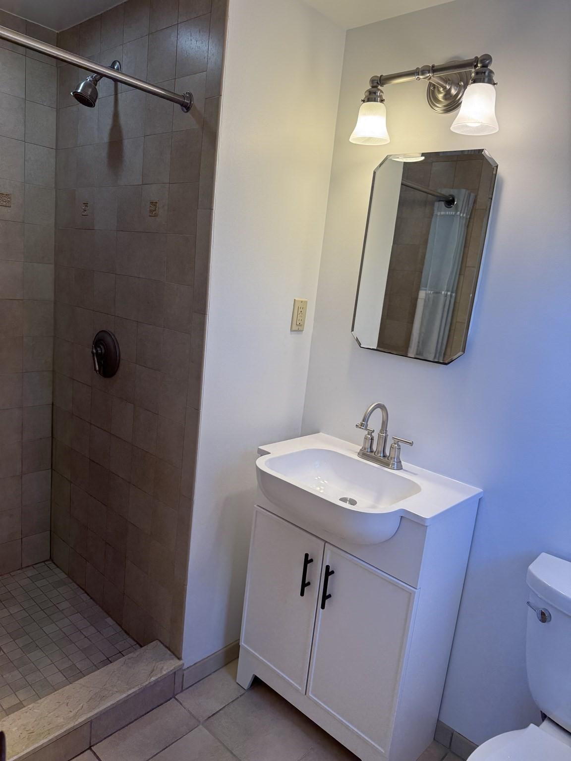 174 Forest St – photo 4