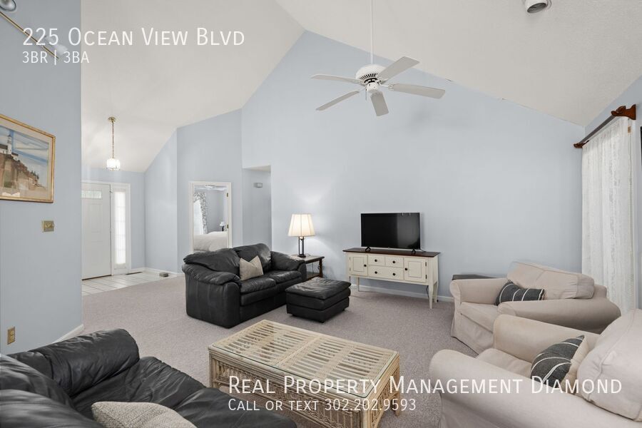 225 Ocean View Blvd – photo 3