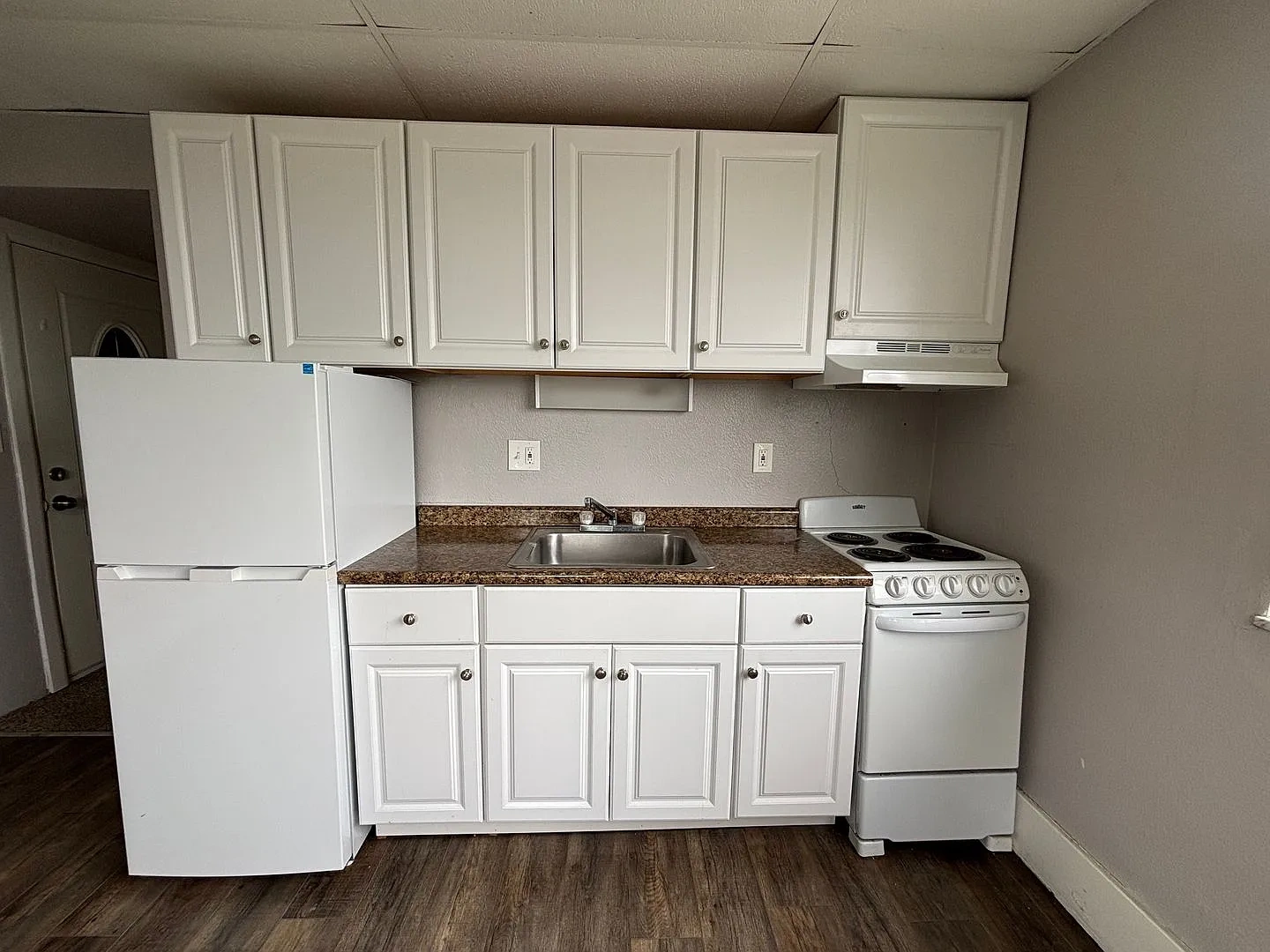 395 Donnan Ave – photo 3