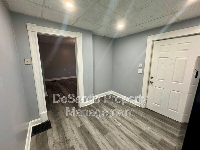 505 Dawson Ave unit 3 – photo 5