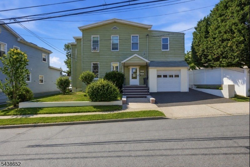 508 2nd St #2 – photo 2