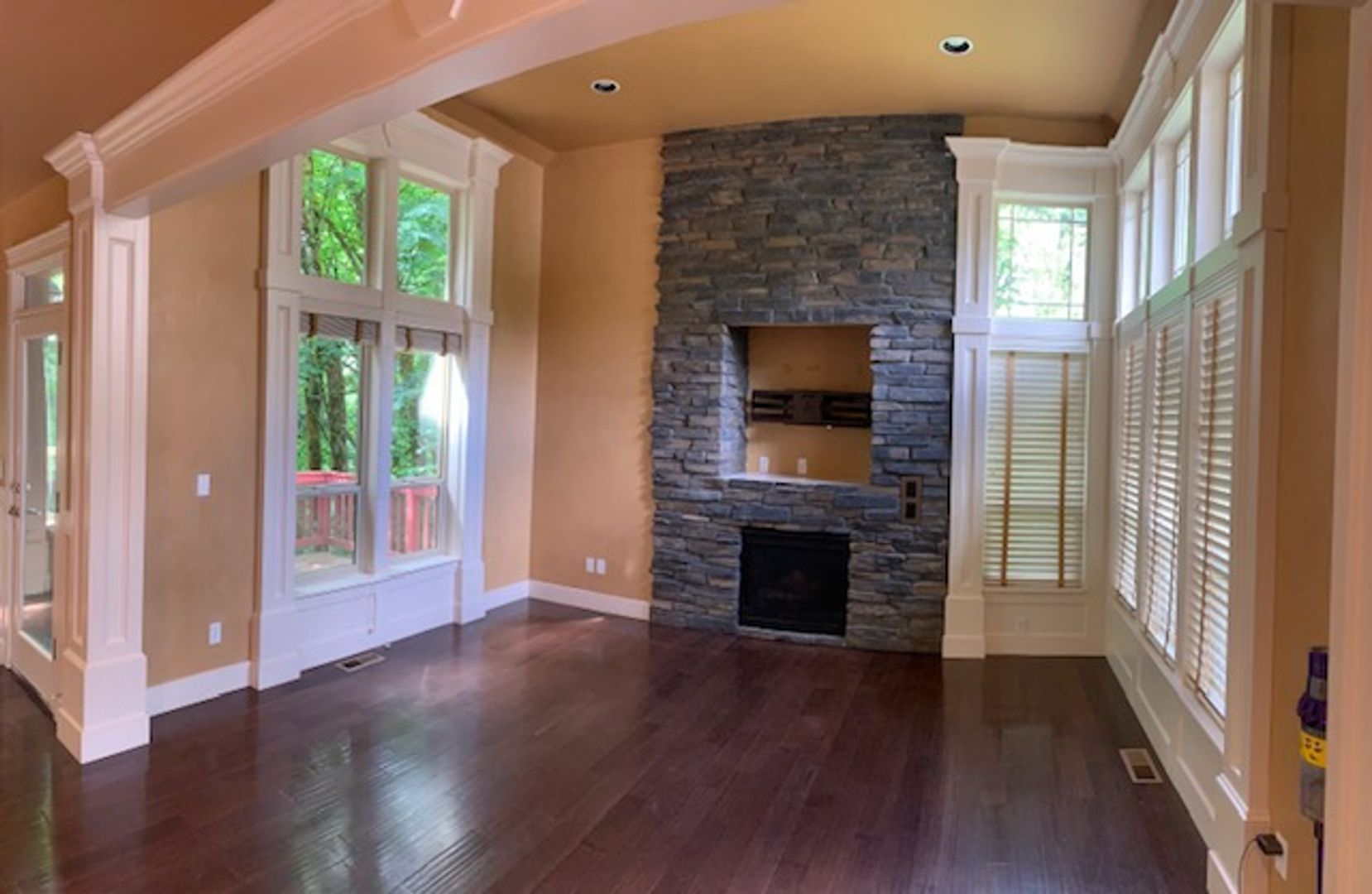 13907 SE Fircrest St – photo 4