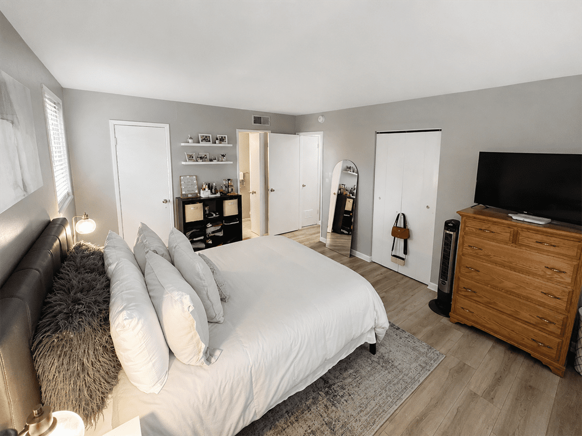 805 Delta Ave unit 1B – photo 3