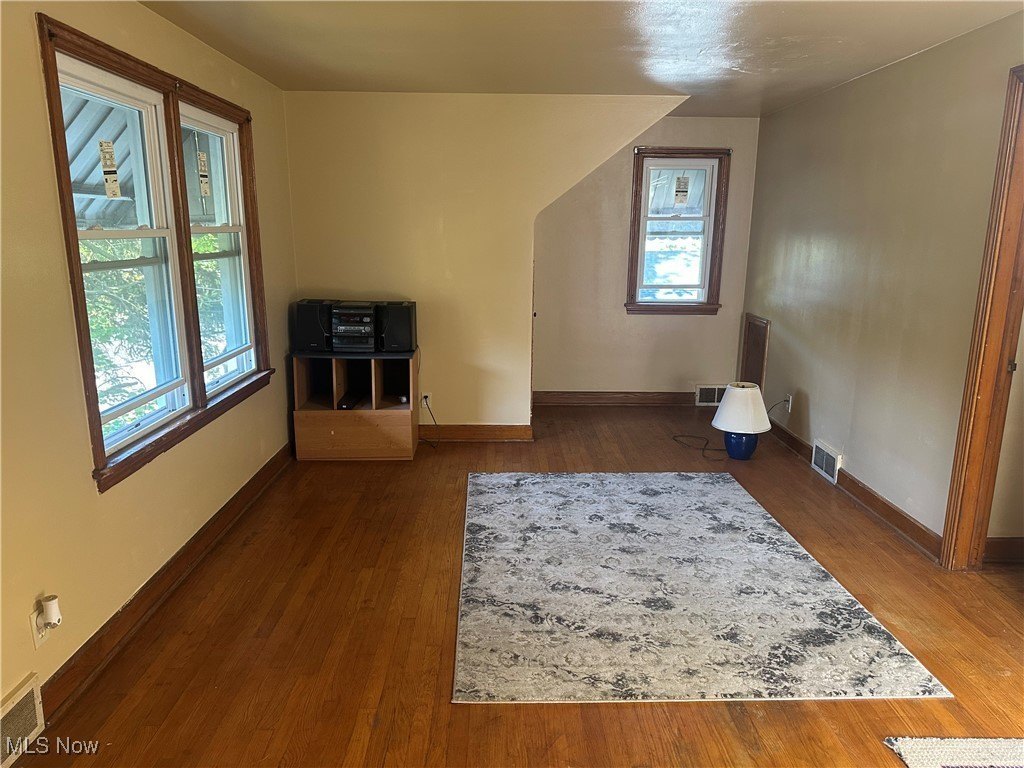 644 W Judson Ave – photo 2