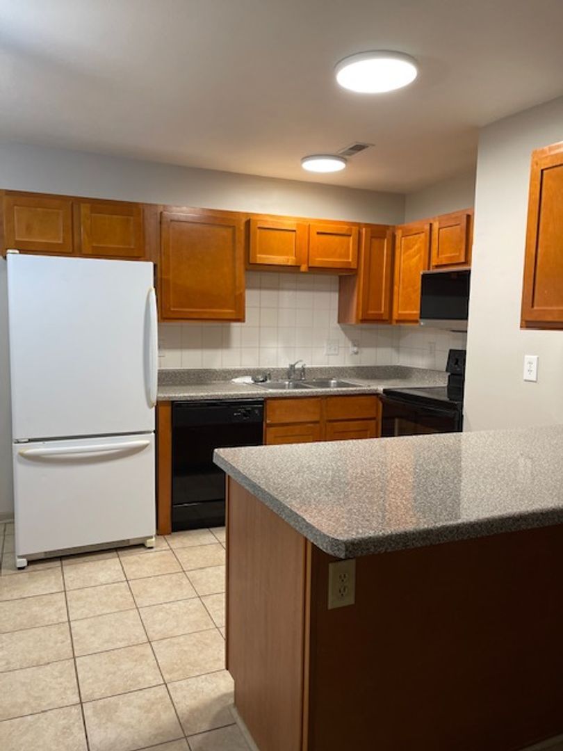 4021 28th Ave unit #2 – photo 4