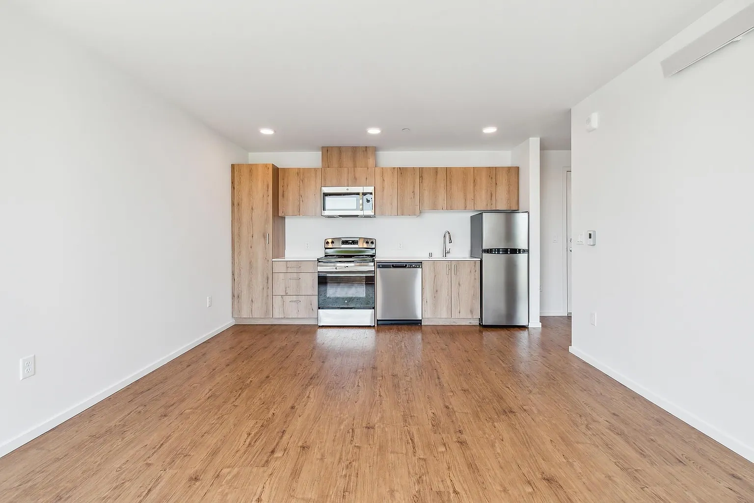 Eclipse Fremont Apartments – photo 3