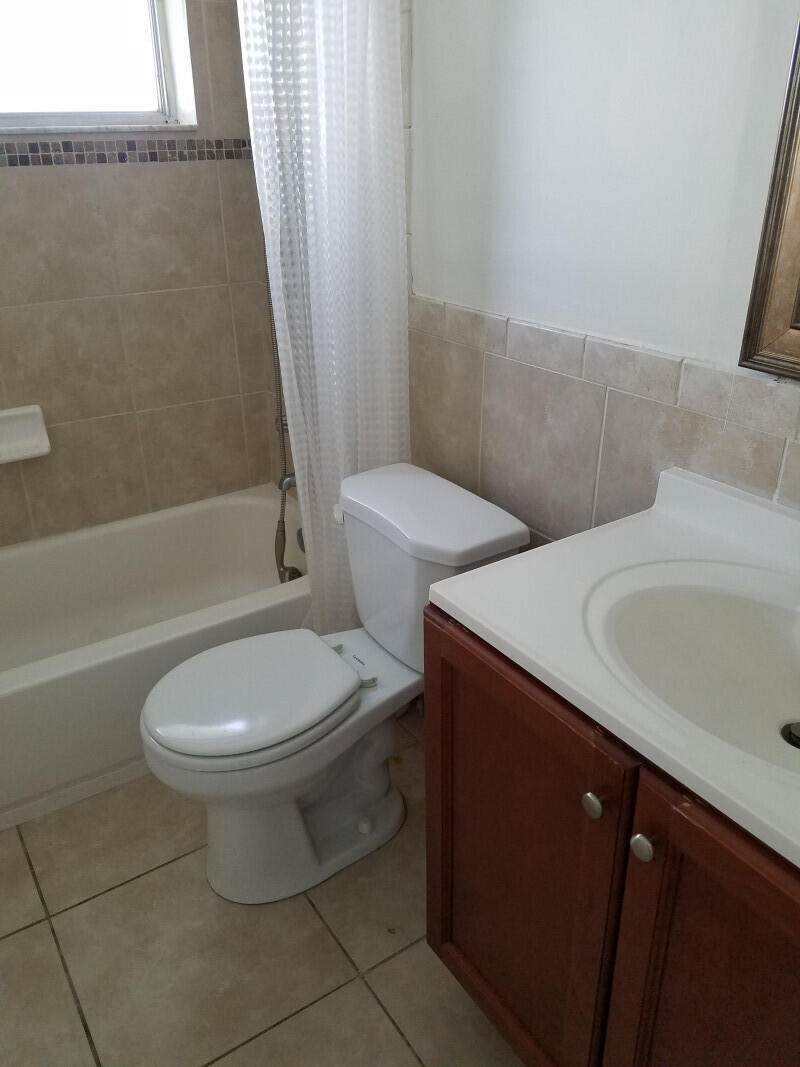 4934 NW 55th Ct – photo 5