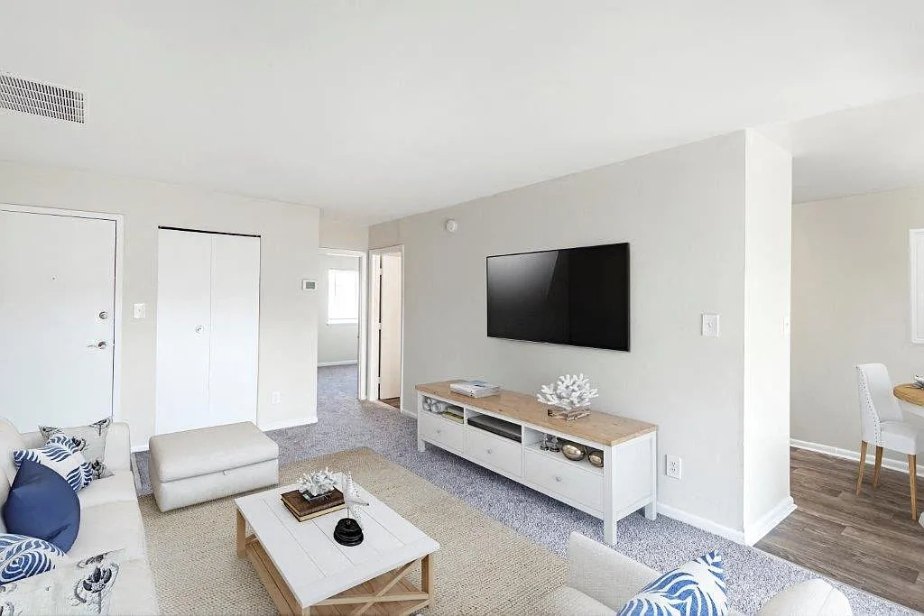 Seneca Bay Apartment Homes – photo 5