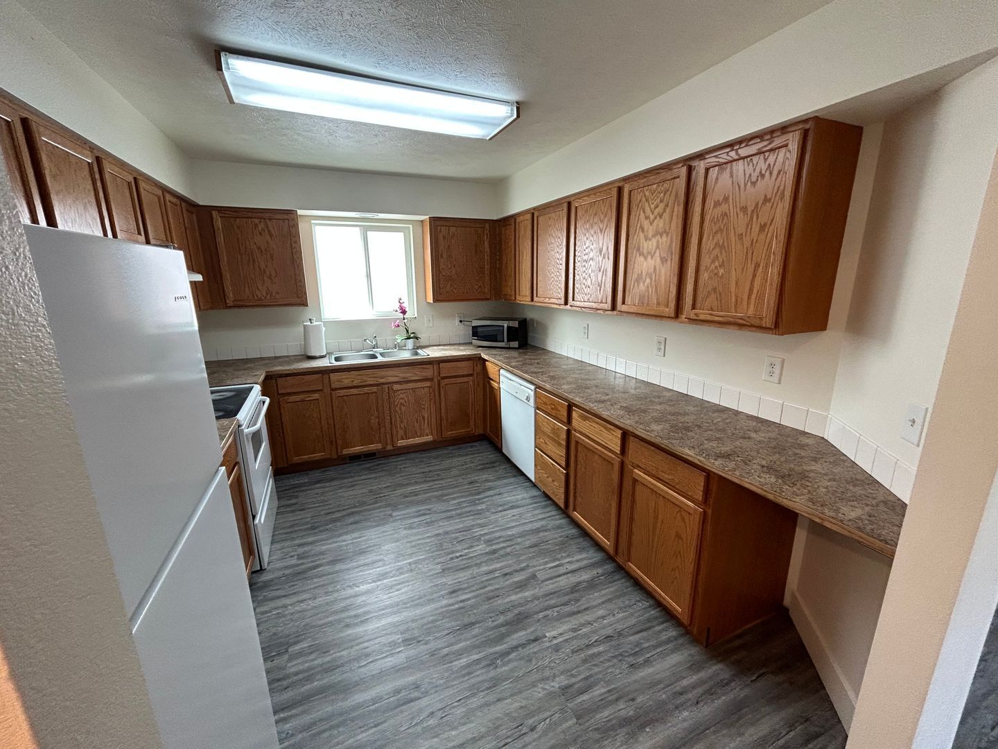 803 E Mission Ave unit Unit 803 1/2 – photo 5