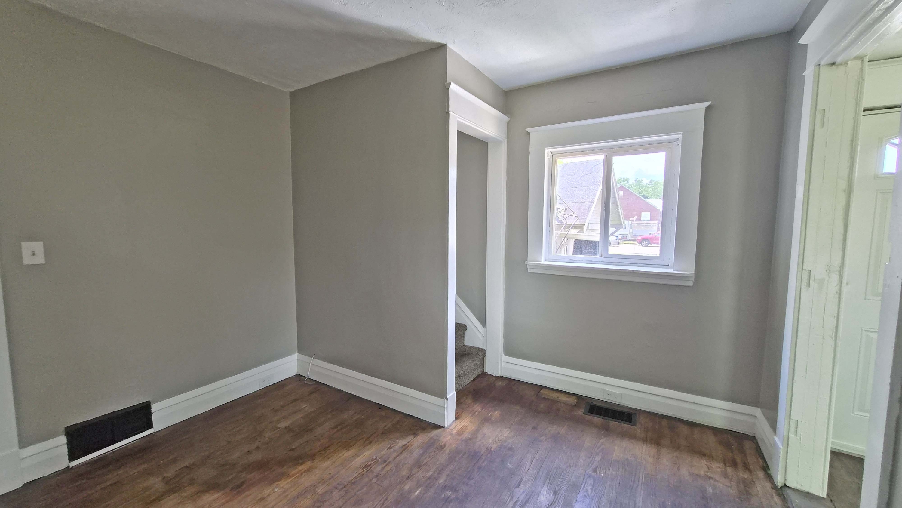 2311 Oakwood Ave – photo 2