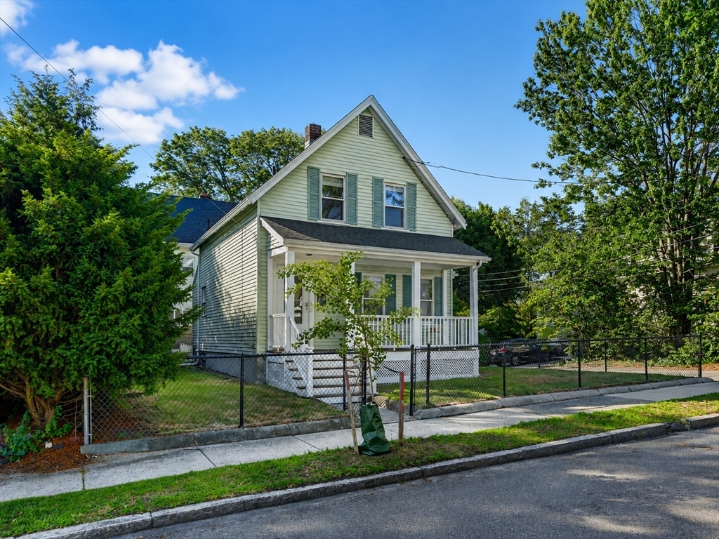 53 Henderson St – photo 4
