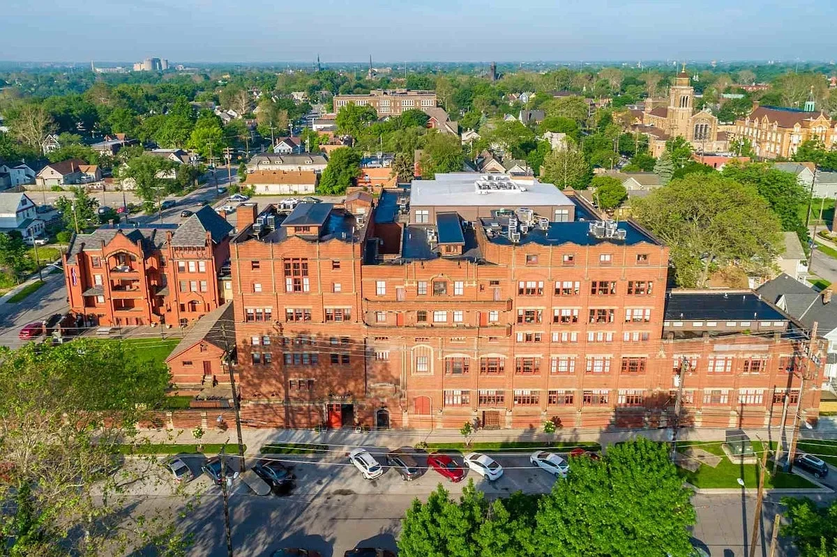 Tremont Place Lofts – photo 1