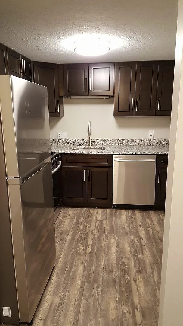 Cross Creek Apartments – photo 3