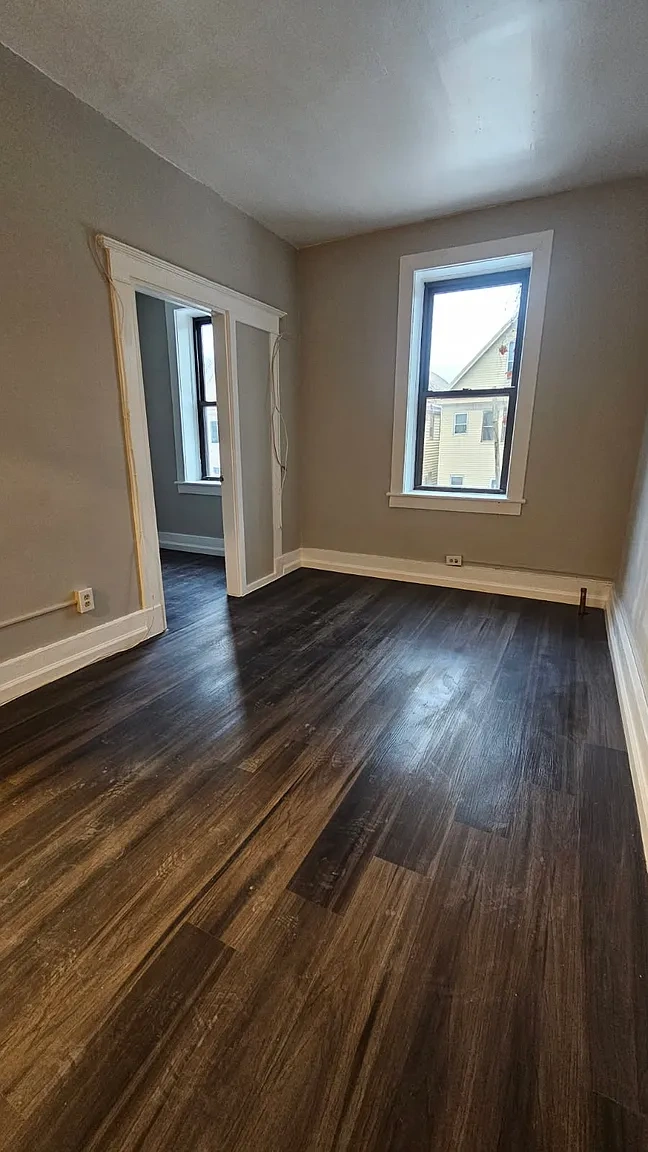 26 Dana Ave – photo 4