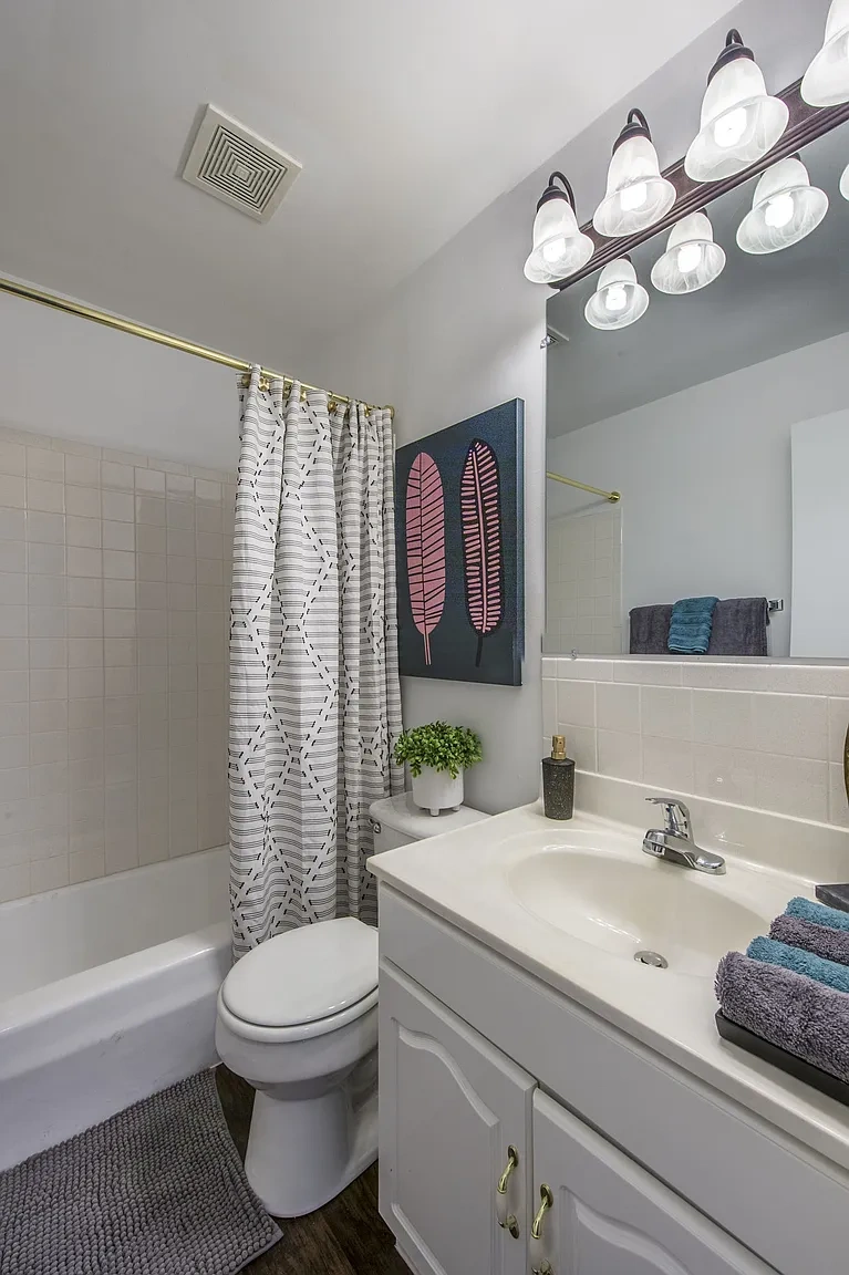 Fairlawn Estates at the T – photo 4