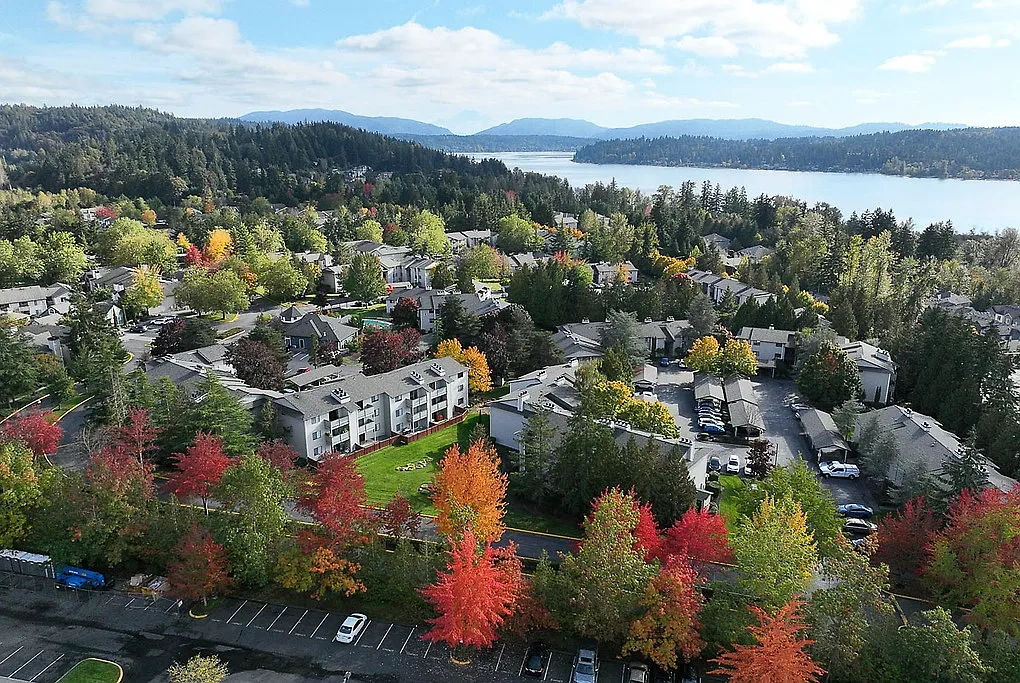 Redmond Hill – photo 2