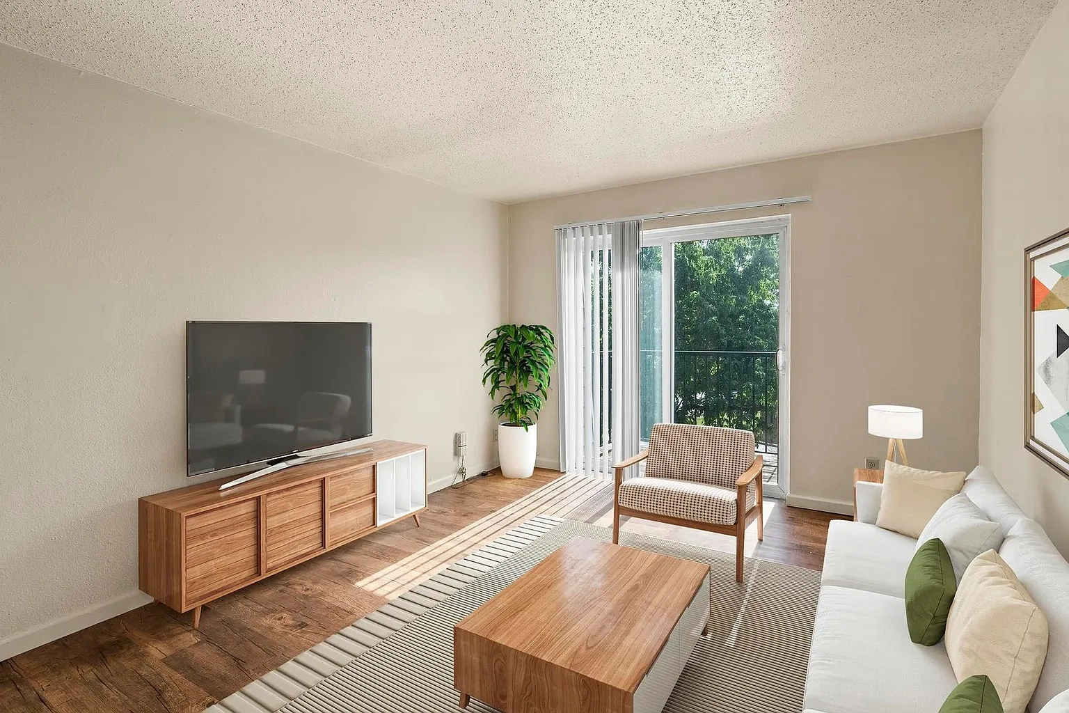 Westport Crossing Apartments – photo 3