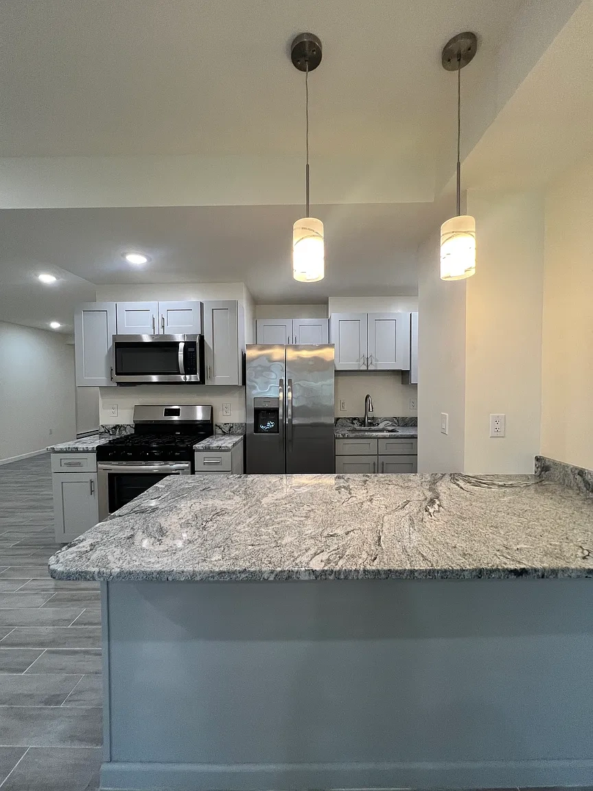 164 S Harrison Street – photo 2