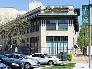 Drake Plaza Apartments – photo 3