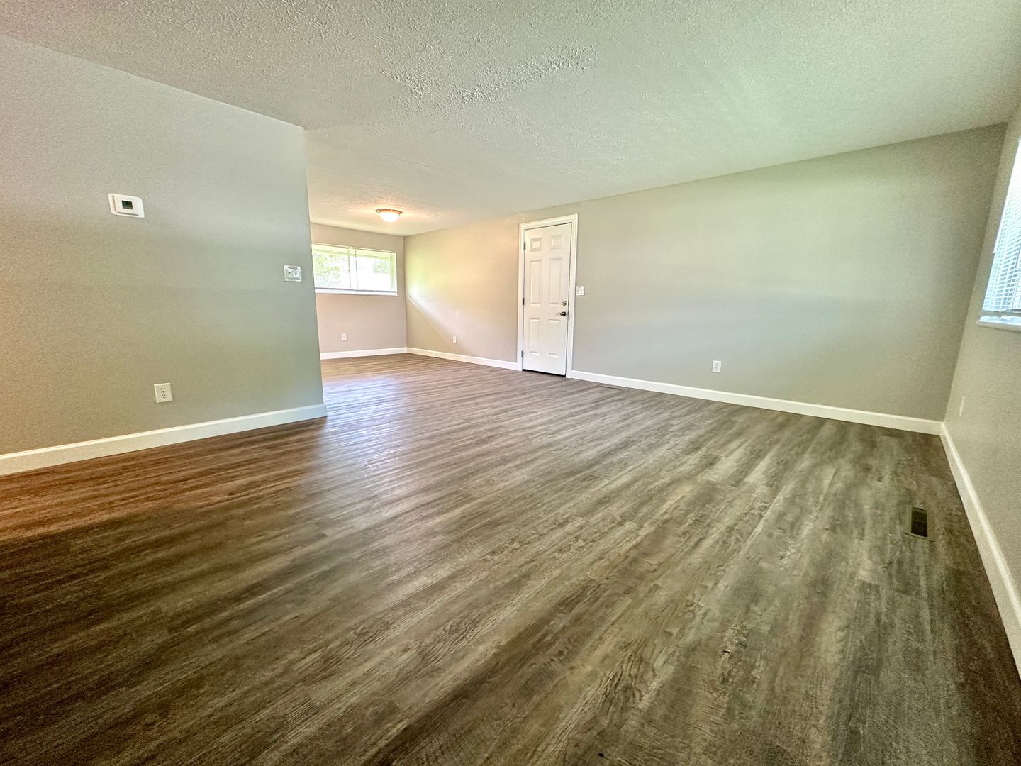 4408 Lesher Dr – photo 2