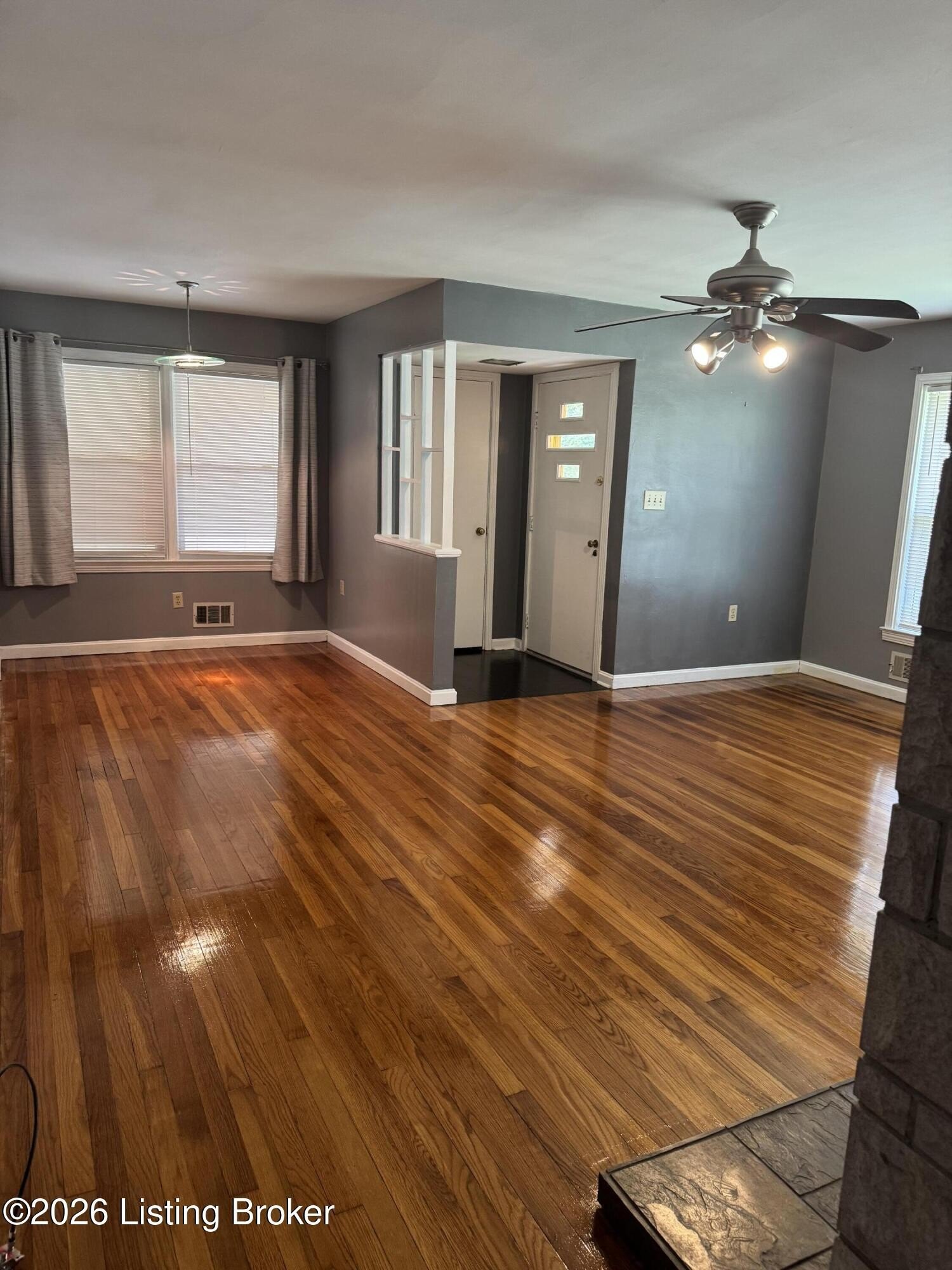 12002 Donohue Ave – photo 4