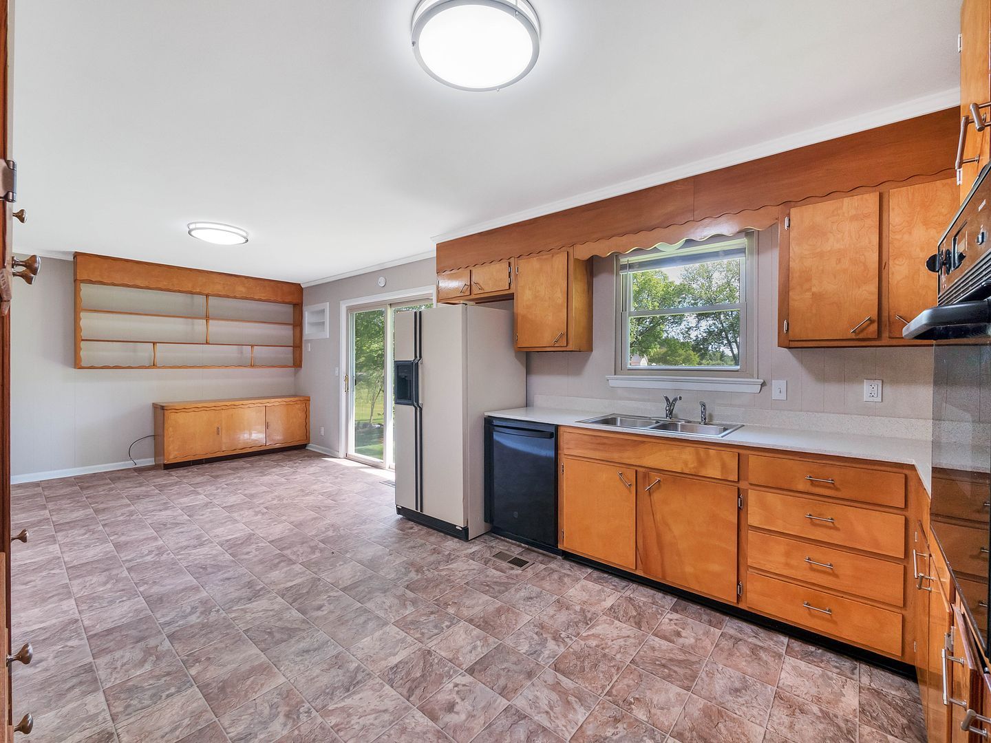450 Bouton Dr – photo 5