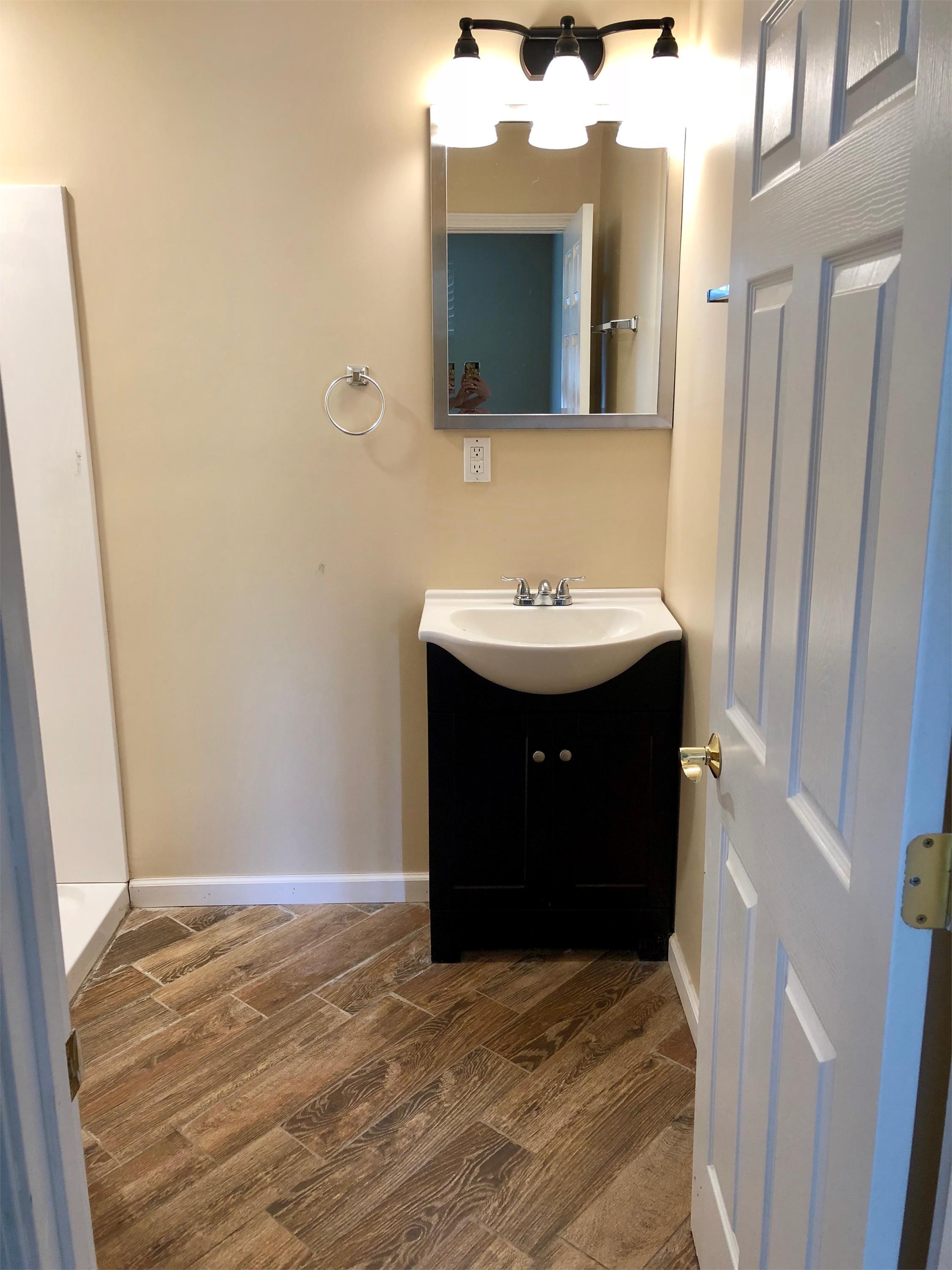 1022 10th St unit REAR – photo 3