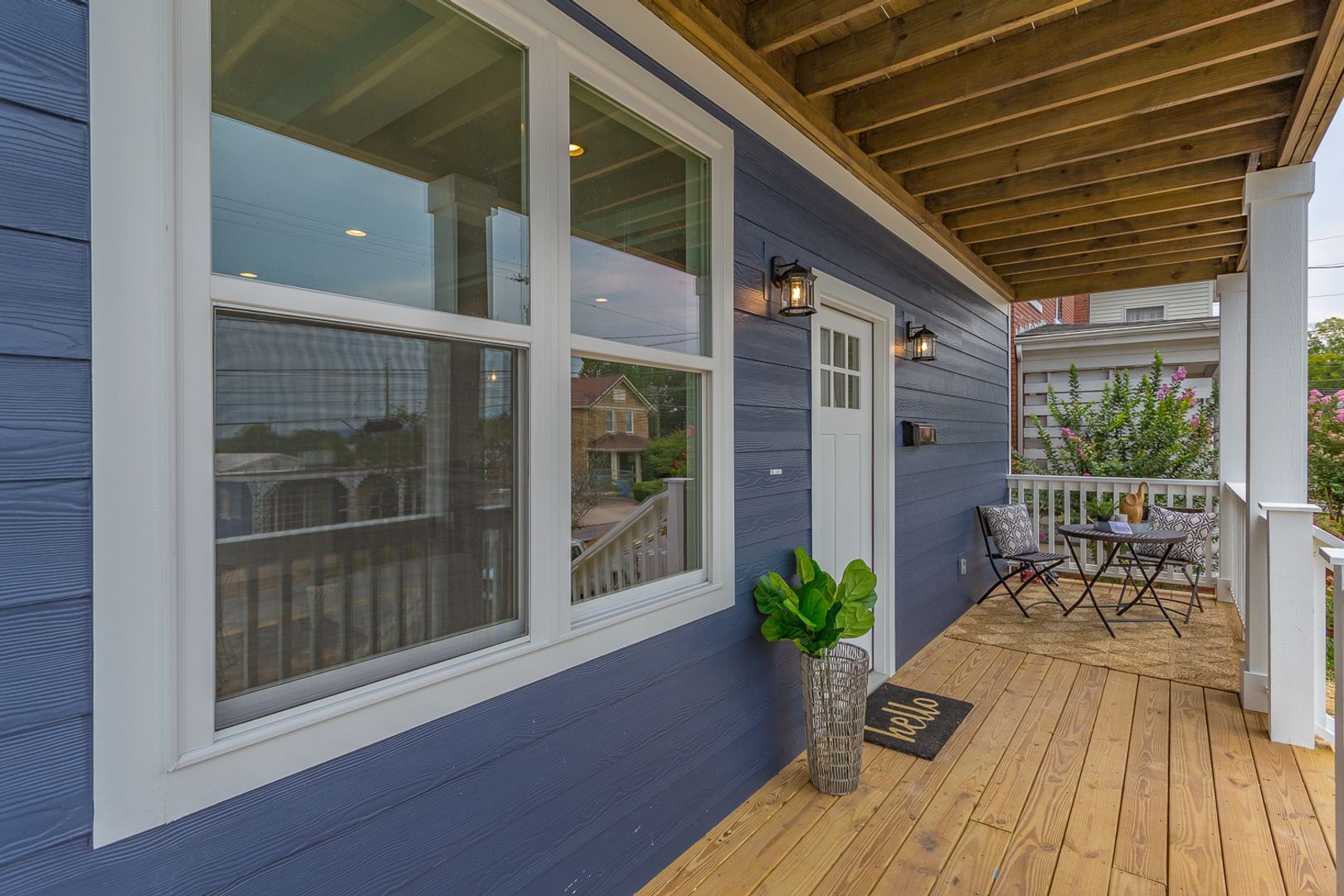 1102 S Greenwood Ave – photo 2